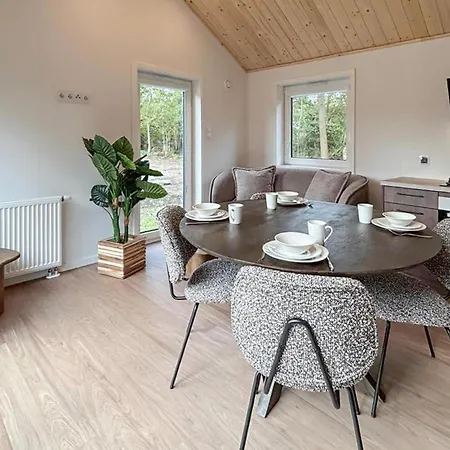 2 Bedroom In Oud Gastel * Oud-Gastel